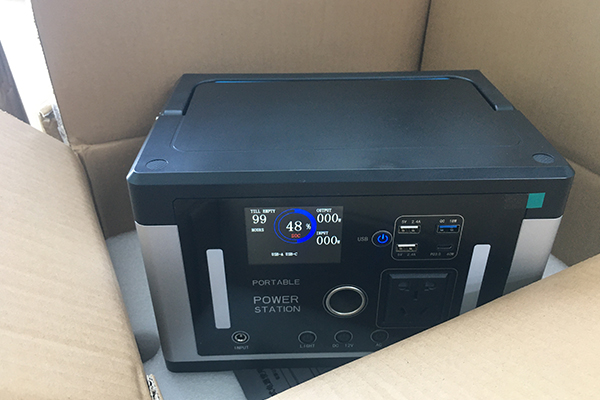 Embalagem de logística perfeita para usina de energia externa portátil 700W